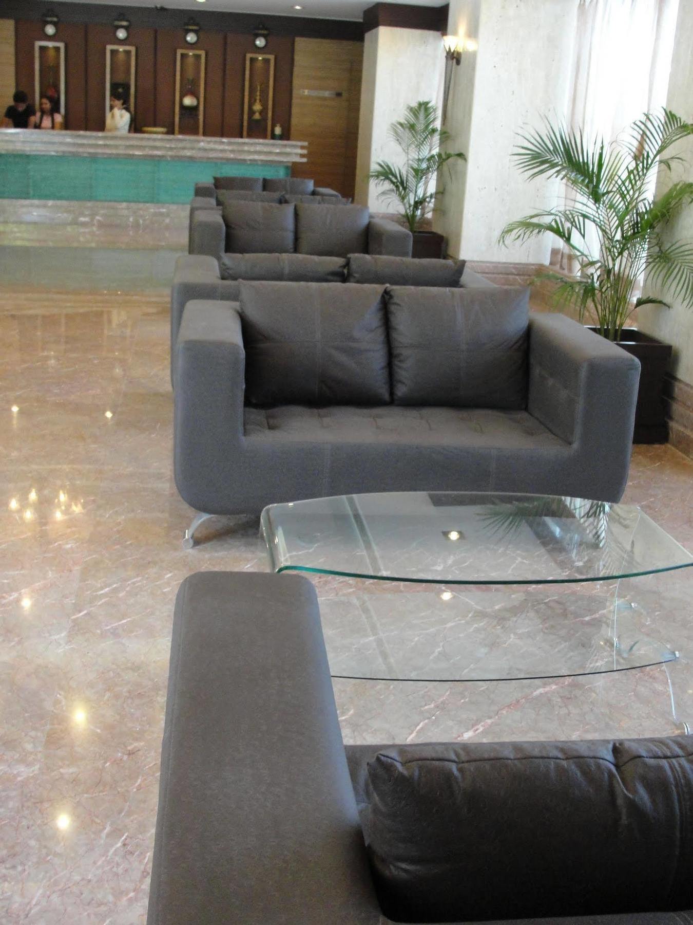 The Cambay Grand Hotel Ahmedabad Exterior foto