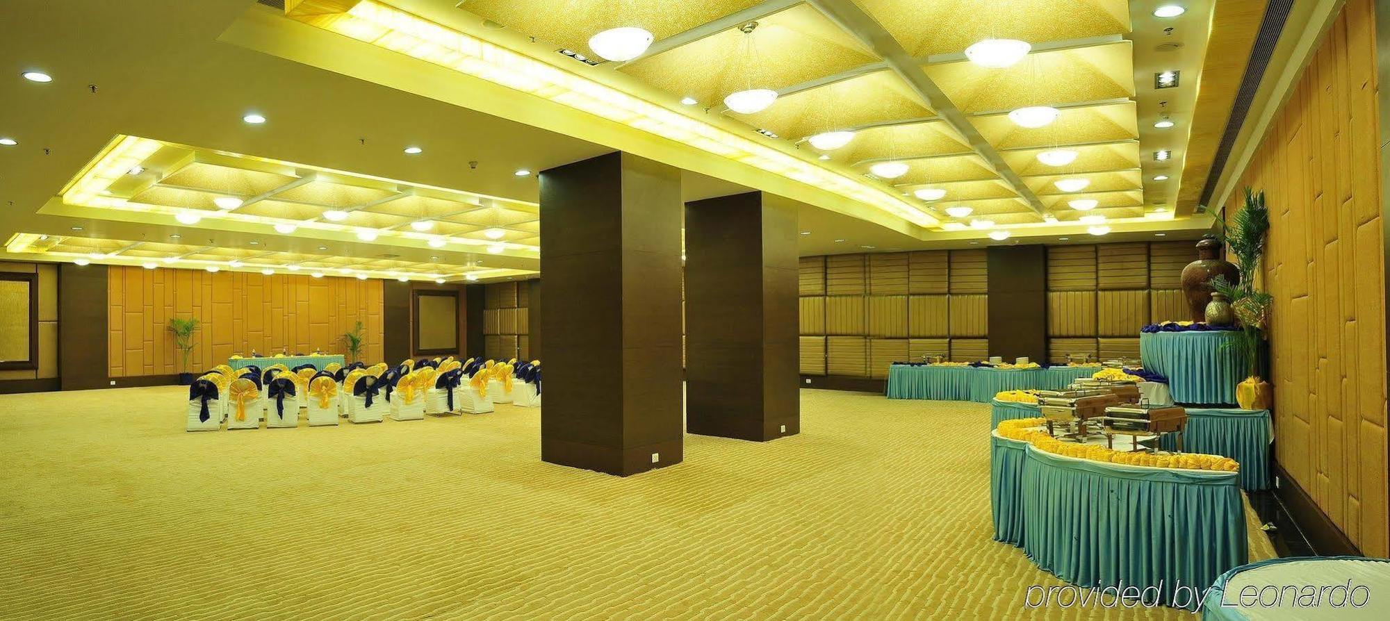 The Cambay Grand Hotel Ahmedabad Restaurant foto