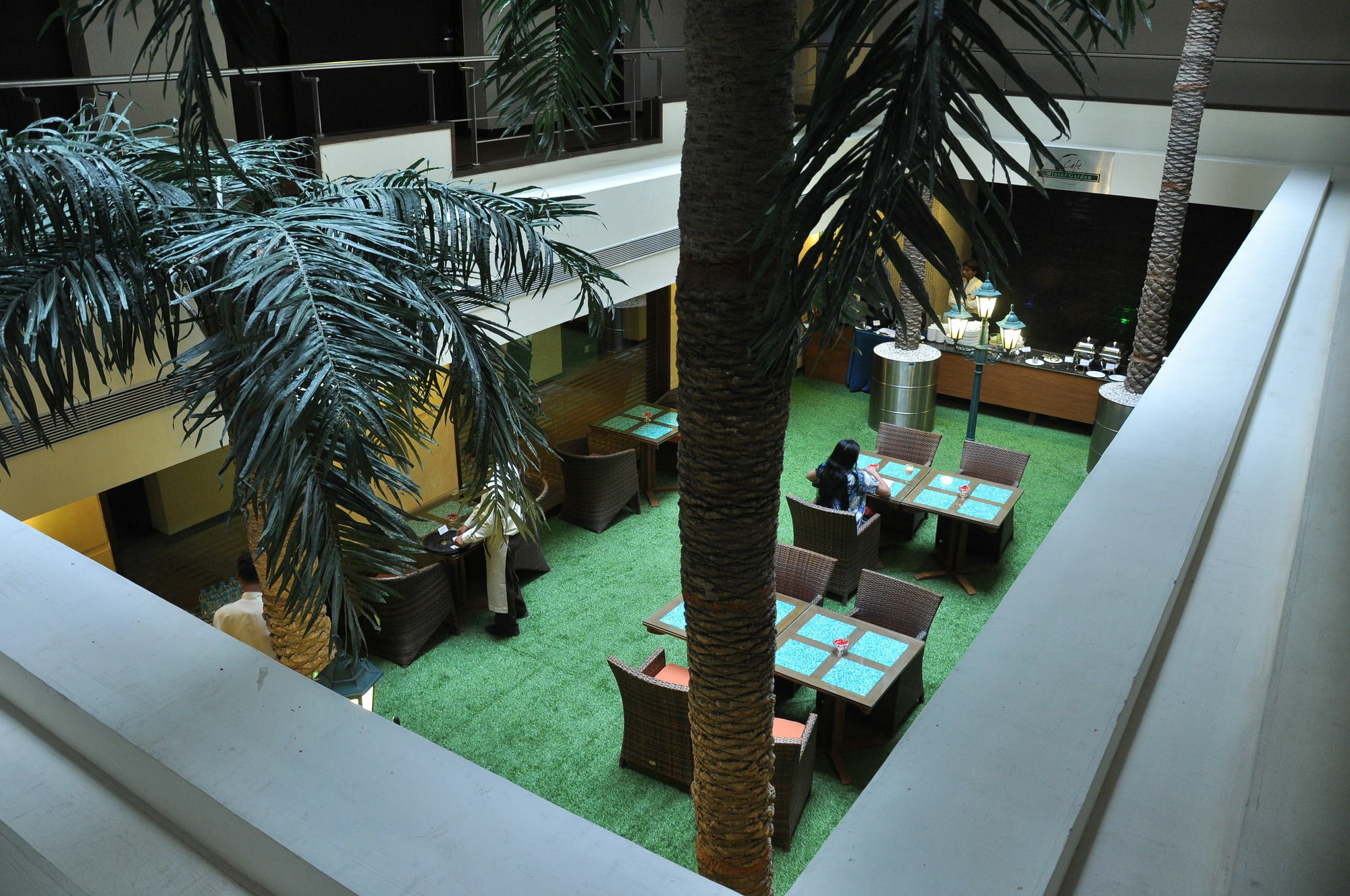 The Cambay Grand Hotel Ahmedabad Exterior foto